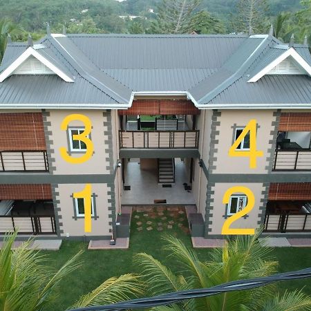 Seaside Self Catering Apartment อองซ์รอแยล ภายนอก รูปภาพ