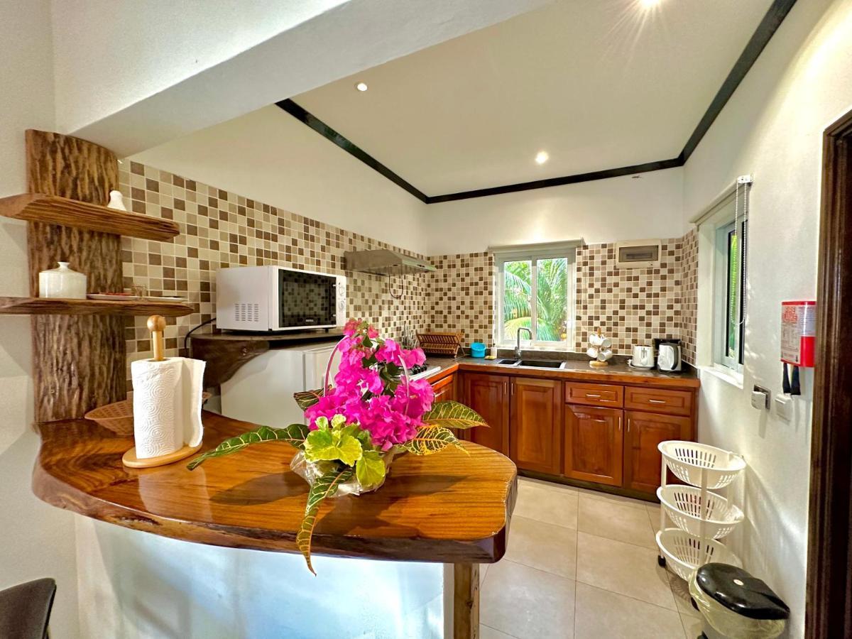 Seaside Self Catering Apartment อองซ์รอแยล ภายนอก รูปภาพ
