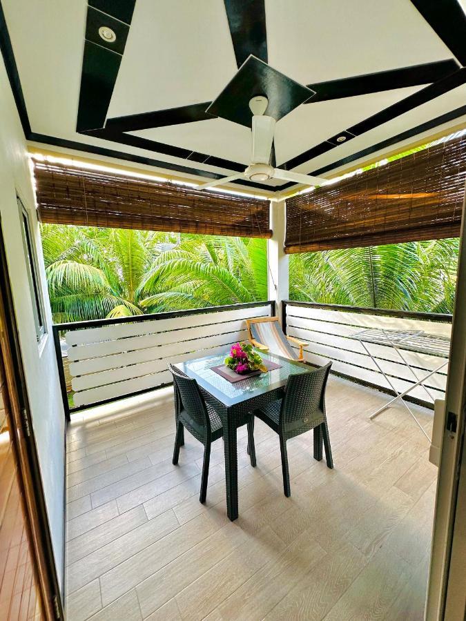 Seaside Self Catering Apartment อองซ์รอแยล ภายนอก รูปภาพ