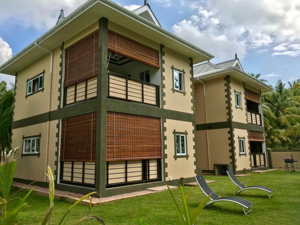 Seaside Self Catering Apartment อองซ์รอแยล ภายนอก รูปภาพ